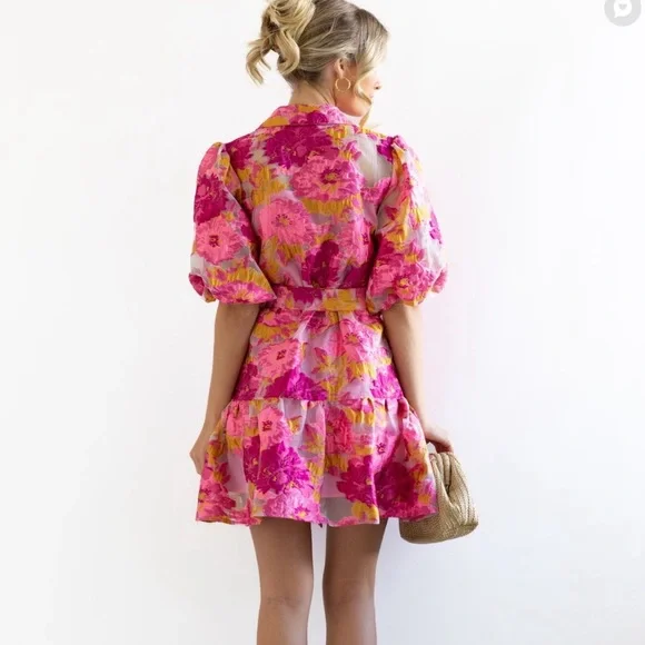 YH & CO PINK FLORAL MINI DRESS WITH PUFFY SLEEVES. SIZE 14/XL - Picture 6 of 16